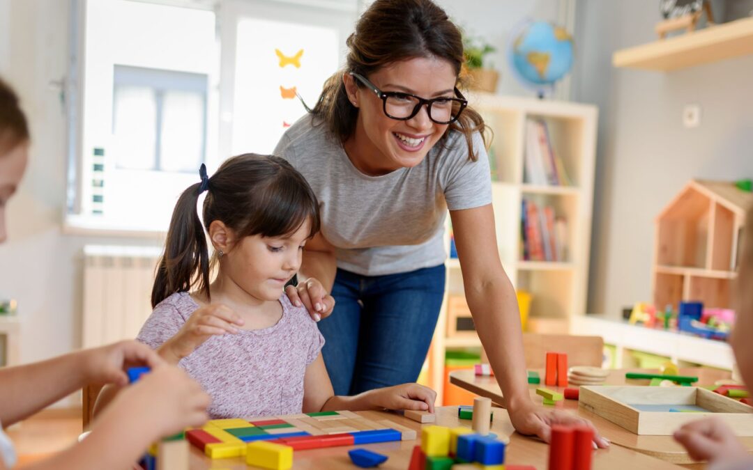 Trabajos en Guarderías: Gratificantes, Demandados y Perfectos para Quienes Aman Trabajar con Niños